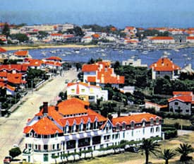 Los techos de tejas rojas fueron desapareciendo. La mítica Cigale dio paso al Edificio Espigón