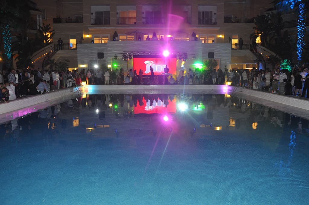 Fiesta Freixenet en Mantra