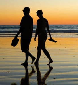 Paseo en la playa al atardecer, son algunos de los privilegios de Laguna Escondida