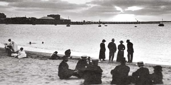 El pueblo, vislumbrado por los primeros pioneros que poblaron la península, tuvo en Juan Bautista, en el presidente Claudio Williman y en don Antonio Lussich, los hacedores del sueño esteño.