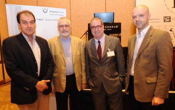 Oscar de los Santos, Intendente de Maldonado, junto a Benjamín Liberoff, Jorge Camaño y Antonio Carámbula