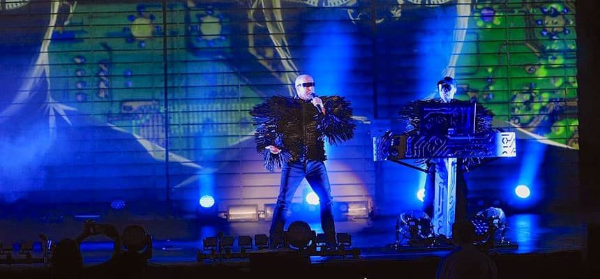 Enjoy Conrad celebró sus 17 años con un espectacular show de Pet Shop Boys