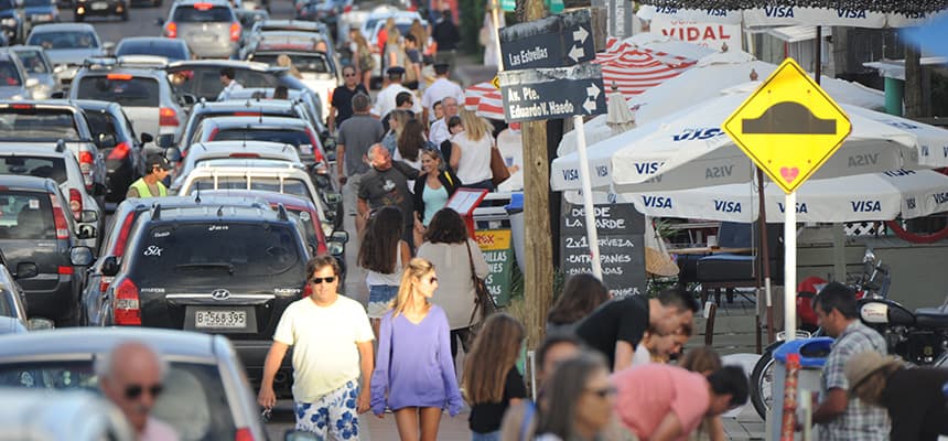 Feriado largo argentino atrajo a 20.000 turistas hacia Uruguay