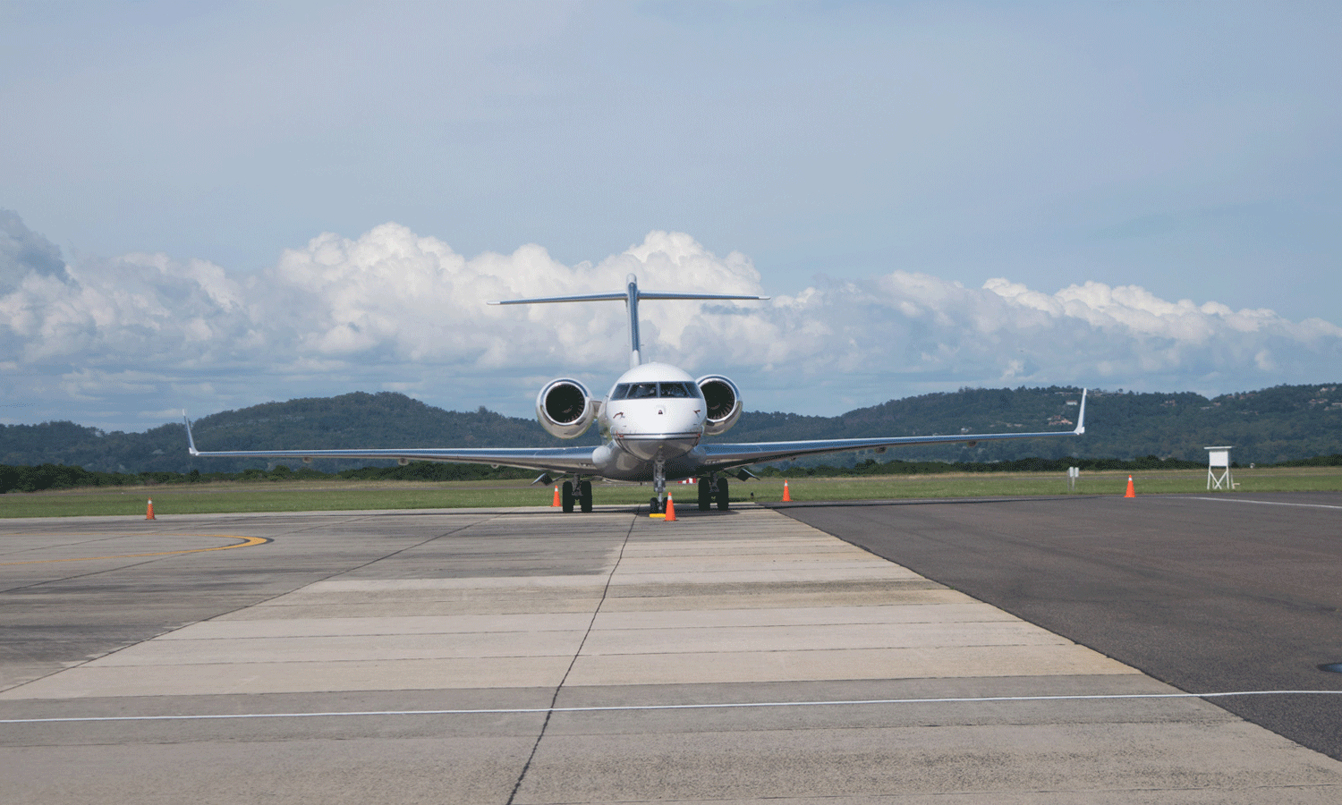 Récord de arribos de vuelos privados para el Aeropuerto de Punta del Este