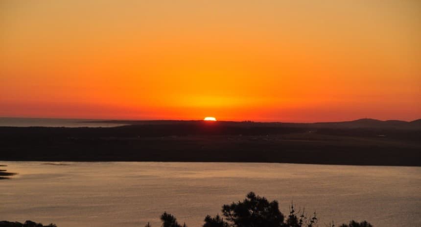 Espectacular atardecer en Punta del Este, visto desde el Hotel Las Cumbres.
