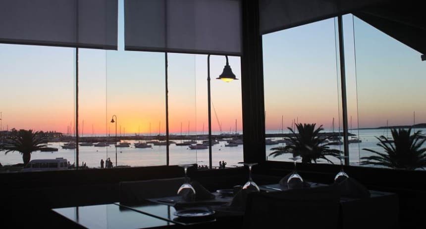 Guappas, restaurante en pleno puerto de Punta  del Este.