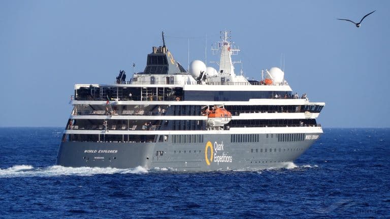 Buque World Explorer abrió la temporada de cruceros en Punta del Este