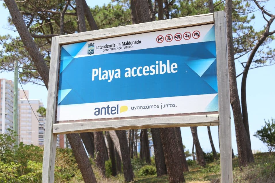 Playa Accesible: un espacio de igualdad e inclusión que funciona todos los días en Punta del Este y Piriápolis