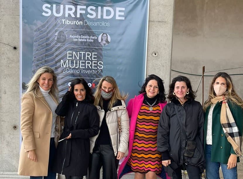 Encuentro de mujeres en el Surfside: Empresarias en las alturas