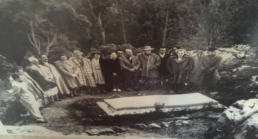 tumba Antonio Lussich