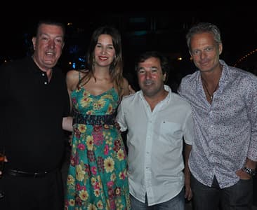 Pablo Calvete junto a Dolores Barreiro, Roni y Hernán Nicembaum