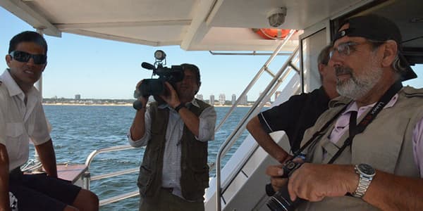 La visita del Costa Fascinosa a Punta convocó una amplia cobertura de la prensa gráfica y televisiva