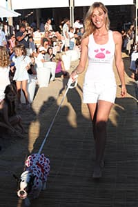 Lara Bernasconi en el desfile "Amores Perros"