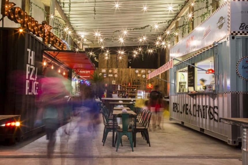 Situado en Calle 27 y Gorlero, Bigote Food Truck Garage se mantendrá abierto todos los días, desde las 12:00 hasta las 02:00 horas.