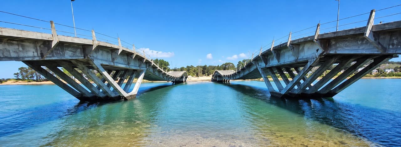 El puente de La Barra, la conexión hacia el este