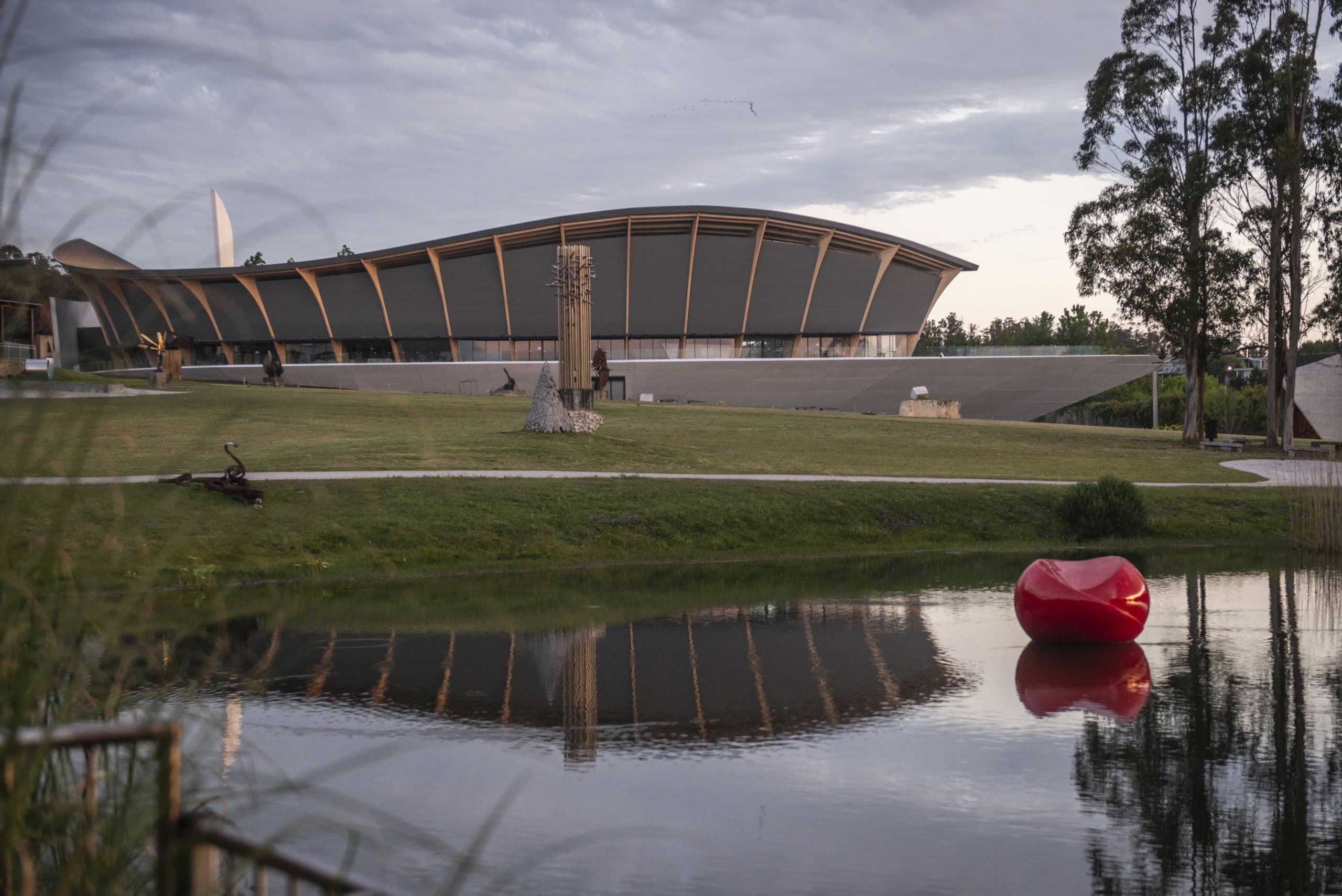 MACA: el Museo de Arte Contemporáneo se consolida como visita obligada de los amantes del arte, la cultura y el diseño