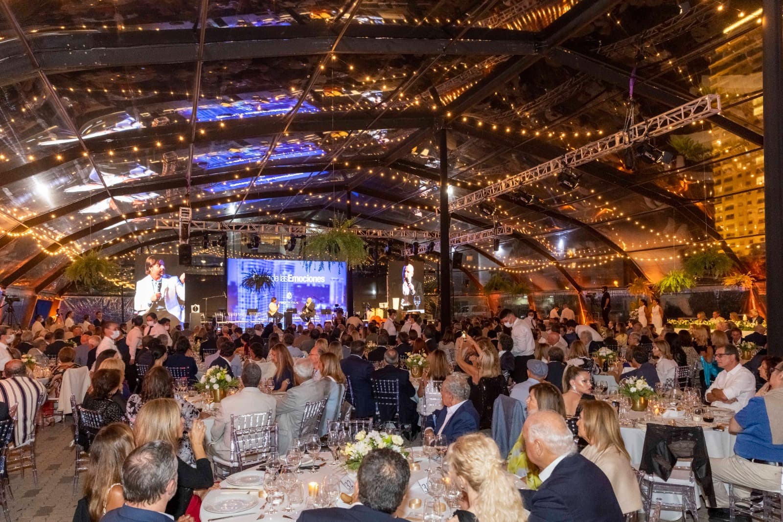 La cena de las emociones: el gran evento de la temporada que une a destacadas personalidades por una noble causa