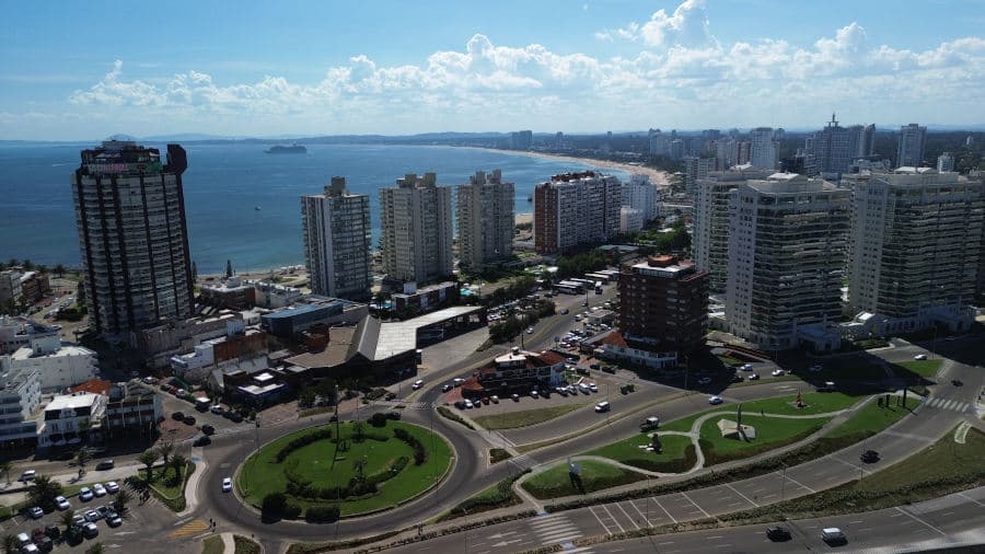 Del sol y la playa al encuentro e innovación – Bureau Punta del Este