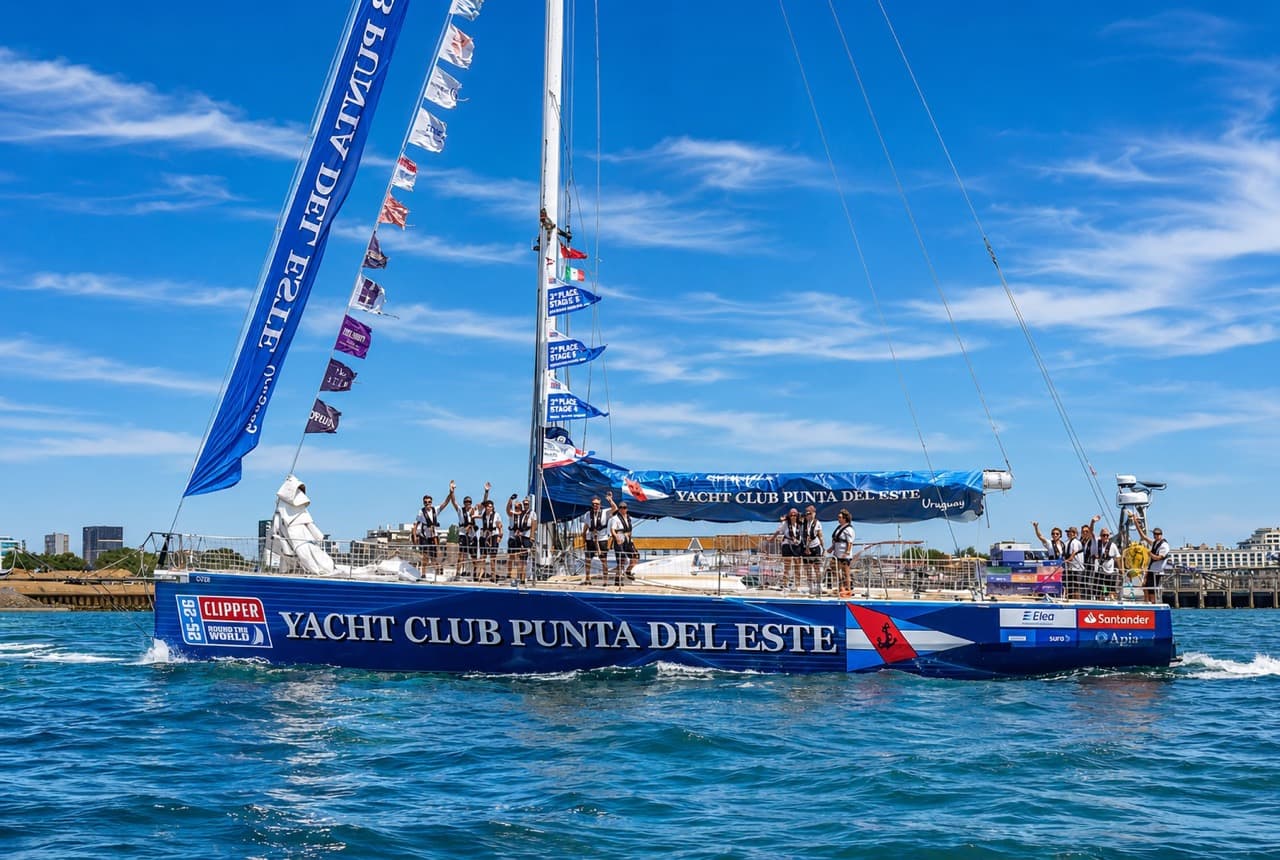 Un club con el mar como destino